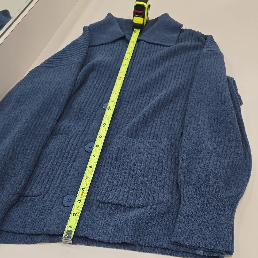 UGG Junipher Cardigan Lite in the color Desert Blue, M, NWT - Picture 11 of 16